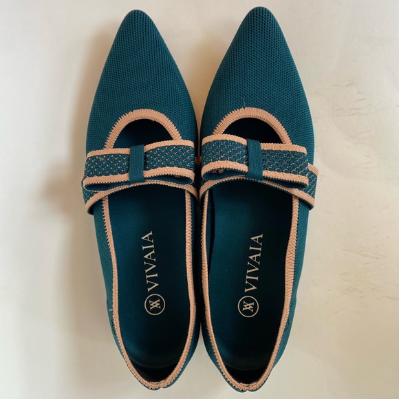 VIVAIA pointed toe Mary Jane flats size 7 peacock NWOT — sold out everywhere - Picture 10 of 16